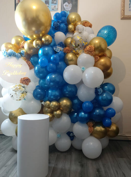 Balloon cluster for a party!