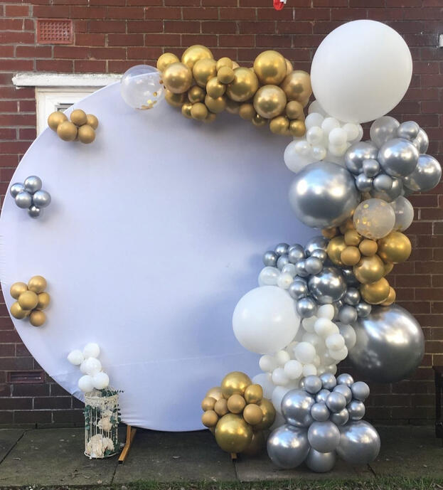 Sparkling balloons π