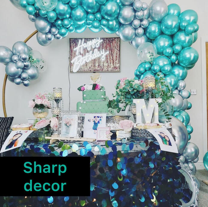 Turquoise decorations for the house, with small hints of silver, perfect for parties!